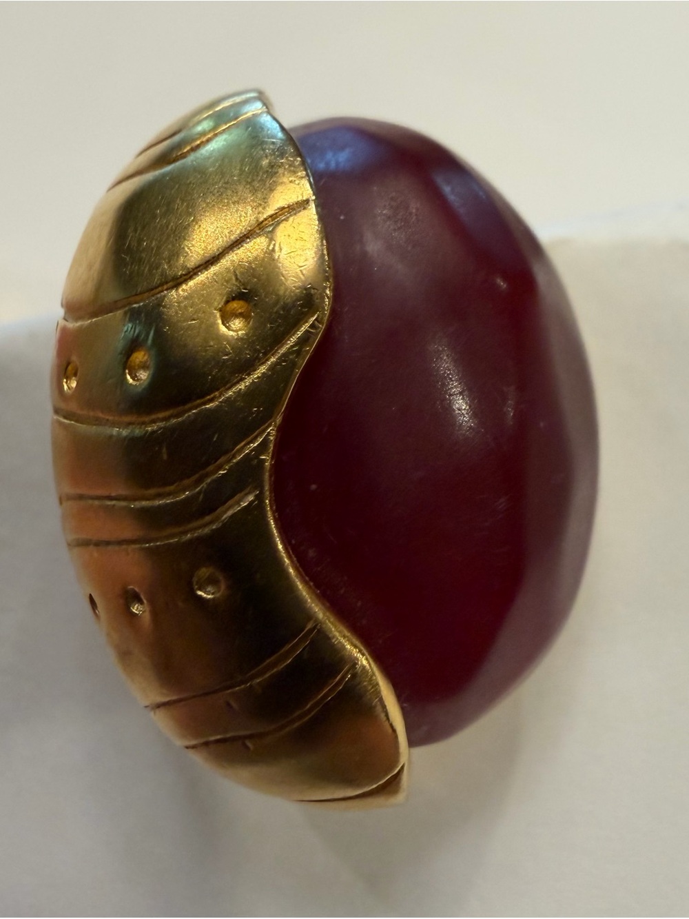 Vintage Karl Lagerfeld clip-on costume earrings - Picture 6 of 9